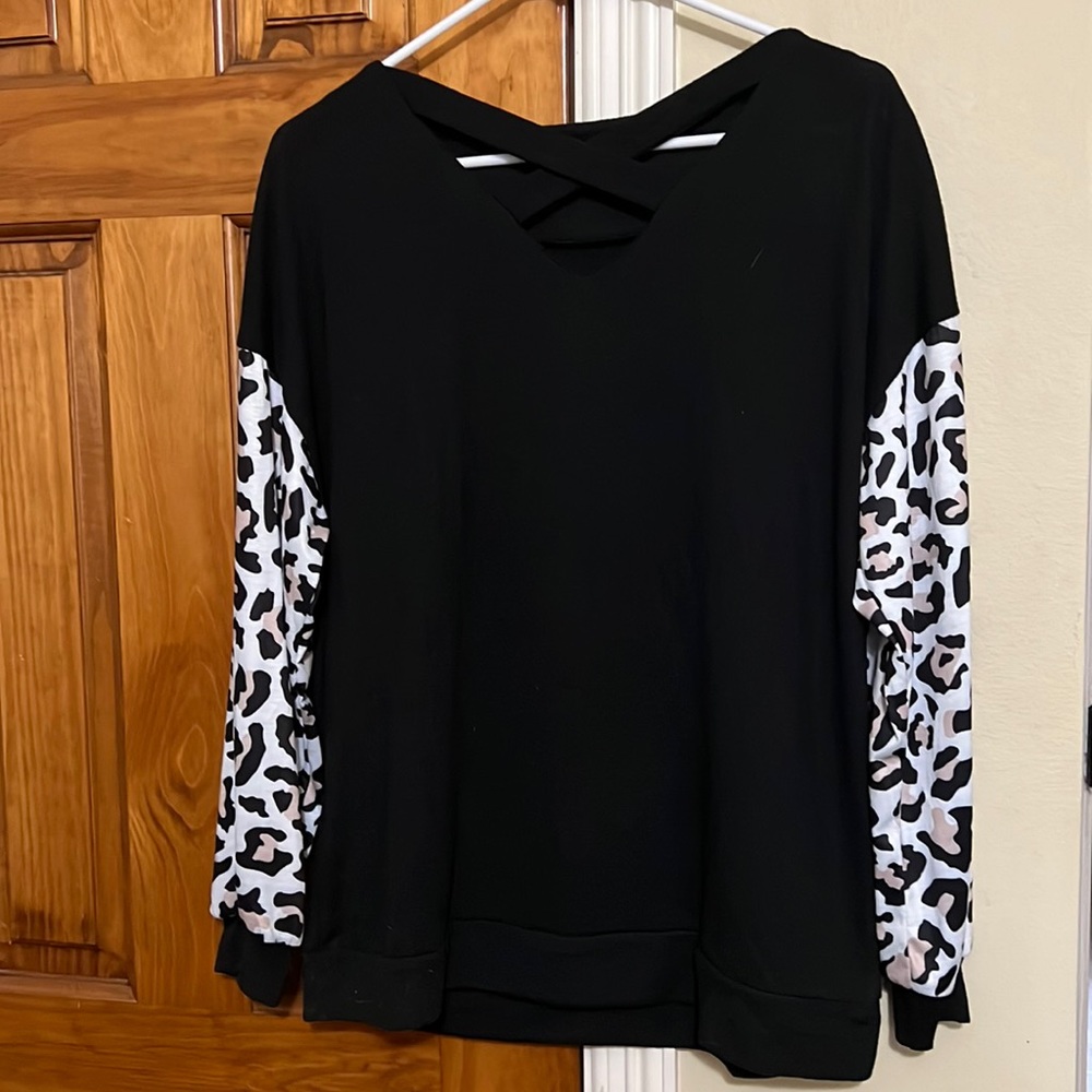 Long Sleeve Leopard Print Sweater